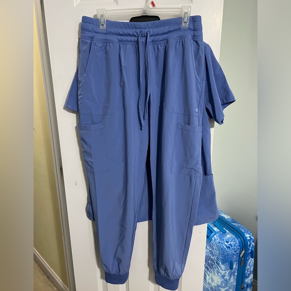 Dickies Size Large Scrub Set - image 2